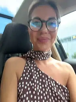 LisaMurr online show from July 2026 02:59:01 PM