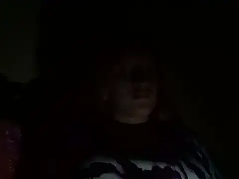 Snapshot of Emily_231 chatting on March 2026 03:39:01 AM Emily 231 online show from March 2026 03:39:01 AM