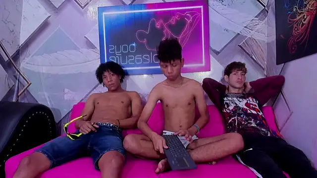 Spicy guys online show from March 2026 12:09:01 PM