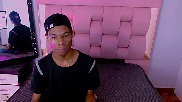 Santiago Ortiz  online show from March 2026 01:57:02 PM