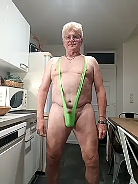 Snapshot of olivbisoumis chatting on April 2026 04:39:01 AM olivbisoumis online show from April 2026 04:39:01 AM