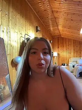 Snapshot of AnessaXrose chatting on March 2026 01:40:02 PM AnessaXrose online show from March 2026 01:40:02 PM