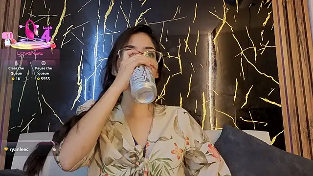 Carolina pm online show from April 2026 01:12:02 AM