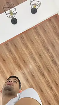 Snapshot of walterktm chatting on April 2026 12:55:02 AM walterktm online show from April 2026 12:55:02 AM