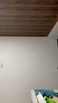 Snapshot of walterktm chatting on April 2026 02:33:01 AM walterktm online show from April 2026 02:33:01 AM