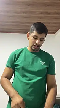 Snapshot of walterktm chatting on April 2026 11:42:01 PM walterktm online show from April 2026 11:42:01 PM