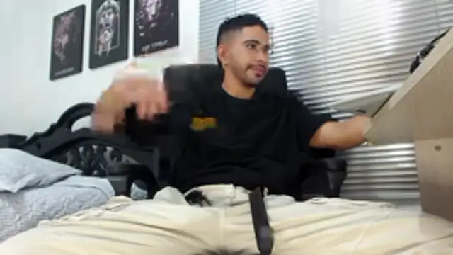 Kratoswolf online show from April 2026 04:02:02 PM