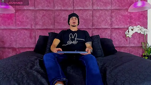 SharonTygaX online show from February 2026 04:19:01 AM