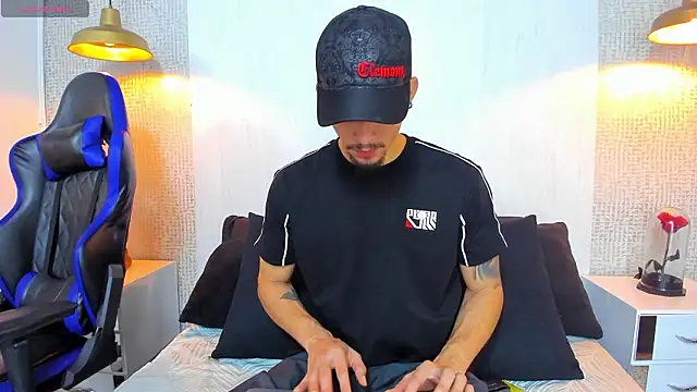 SharonTygaX online show from March 2026 02:23:02 PM