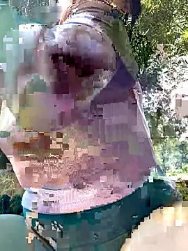 yissela92 online show from March 2026 03:16:01 PM