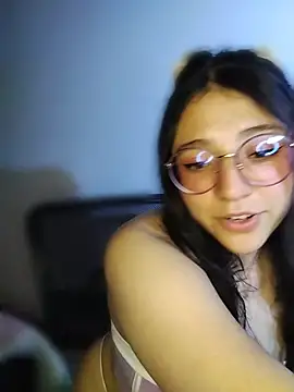 Snapshot of Angelie_Rosebrm chatting on April 2026 02:36:02 AM Angelie Rosebrm online show from April 2026 02:36:02 AM