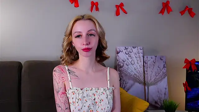 EugeniaEarl online show from February 2026 12:04:01 PM