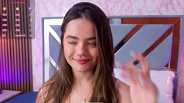 LittleeSara18 online show from April 2026 11:15:01 AM