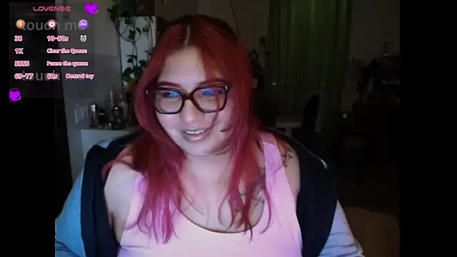 Snapshot of MagicCurves chatting on May 2026 03:50:01 PM MagicCurves online show from May 2026 03:50:01 PM