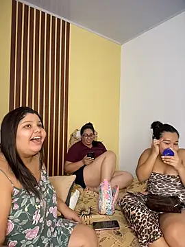 Desert queens online show from April 2026 03:31:01 AM