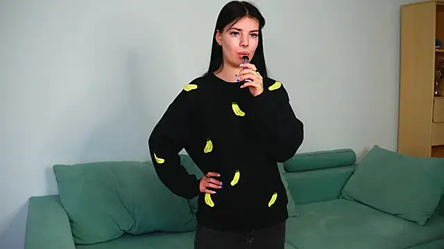 Snapshot of SongPinc chatting on March 2026 06:52:01 AM SongPinc online show from March 2026 06:52:01 AM