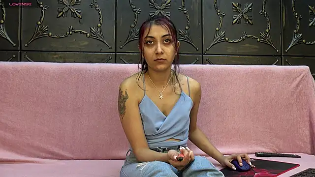 Snapshot of AmberEnna chatting on February 2026 05:57:02 PM AmberEnna online show from February 2026 05:57:02 PM