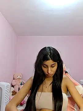 Snapshot of KaterinneMarie chatting on April 2026 02:00:01 PM KaterinneMarie online show from April 2026 02:00:01 PM