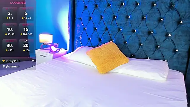 laurasmith  online show from March 2026 11:28:02 AM