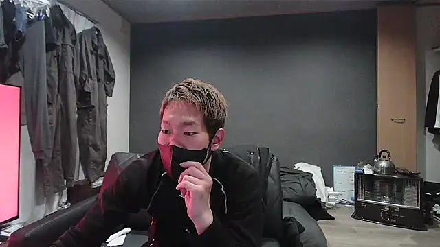 Snapshot of ryuaaaaa chatting on March 2026 05:39:01 PM ryuaaaaa online show from March 2026 05:39:01 PM