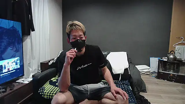 Snapshot of ryuaaaaa chatting on April 2026 01:04:01 PM ryuaaaaa online show from April 2026 01:04:01 PM