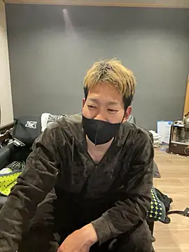 Snapshot of ryuaaaaa chatting on April 2026 03:28:02 PM ryuaaaaa online show from April 2026 03:28:02 PM