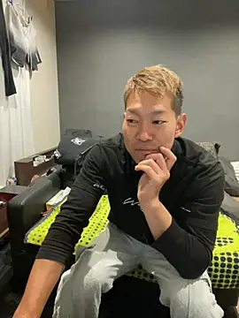Snapshot of ryuaaaaa chatting on May 2026 04:12:01 PM ryuaaaaa online show from May 2026 04:12:01 PM
