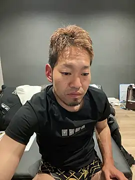 Snapshot of ryuaaaaa chatting on May 2026 03:52:02 PM ryuaaaaa online show from May 2026 03:52:02 PM