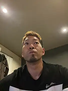 Snapshot of ryuaaaaa chatting on May 2026 01:08:01 PM ryuaaaaa online show from May 2026 01:08:01 PM