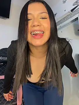 Snapshot of scarleth_marquezz chatting on May 2026 02:49:02 AM scarleth marquezz online show from May 2026 02:49:02 AM