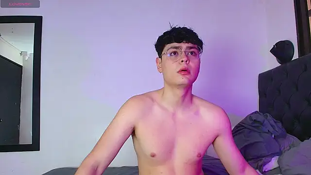 Snapshot of Jean_Martiiinez chatting on March 2026 10:02:02 PM Jean Martiiinez online show from March 2026 10:02:02 PM