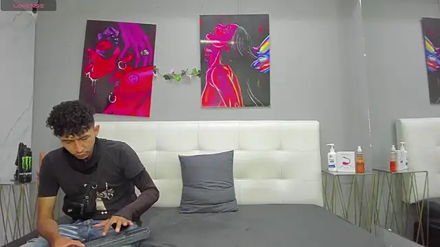 ahsly78Bryan online show from April 2026 07:31:02 PM