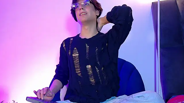 lui x dust online show from April 2026 03:10:02 AM