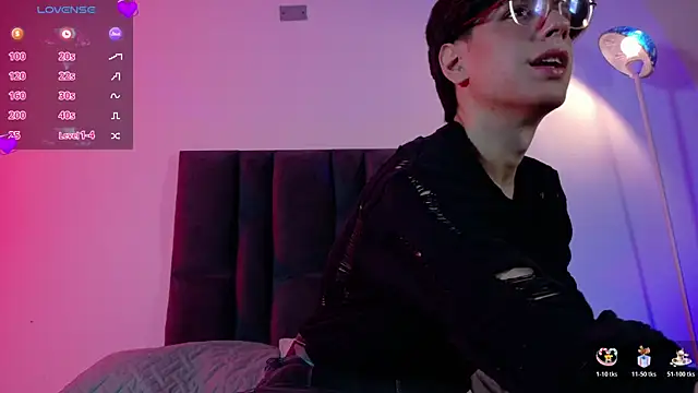 lui x dust online show from May 2026 03:00:01 AM