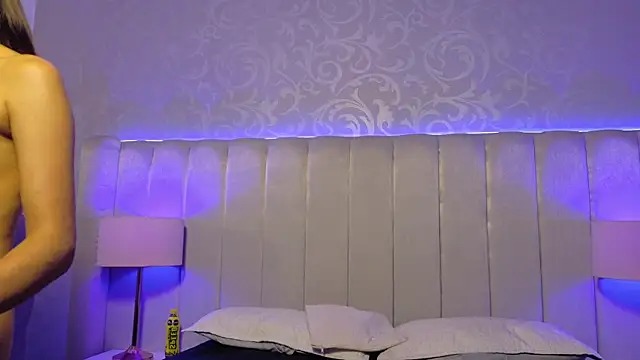 Emily  Stef online show from July 2026 12:00:02 PM