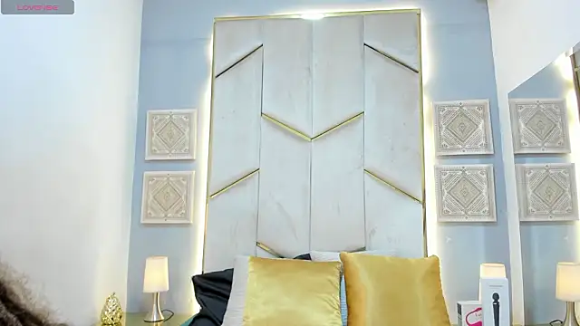 KarinaaCoxx online show from March 2026 12:44:01 PM