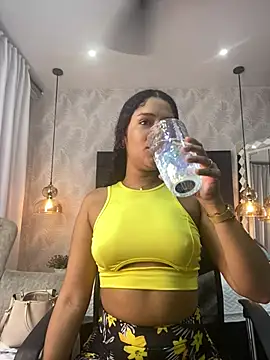 Snapshot of Miaafoxx__ chatting on March 2026 07:40:01 PM Miaafoxx online show from March 2026 07:40:01 PM