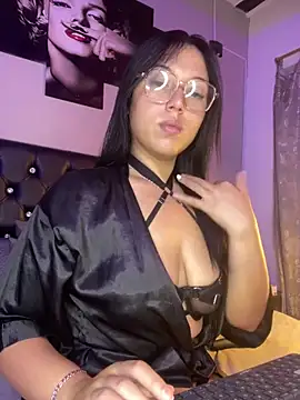 Snapshot of Emmabekerr chatting on March 2026 10:58:01 PM Emmabekerr online show from March 2026 10:58:01 PM