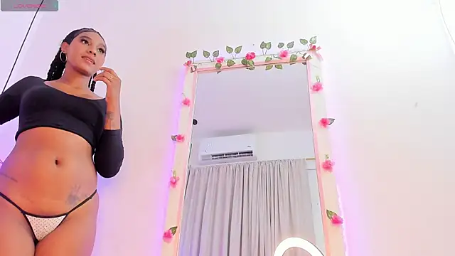 Candyhot79 online show from February 2026 07:58:01 PM