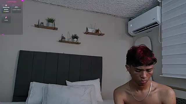 Little Twink19x online show from February 2026 06:53:02 PM