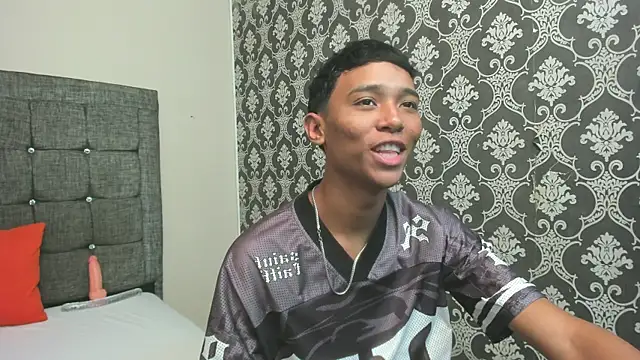 Little Twink19x online show from March 2026 07:20:01 PM