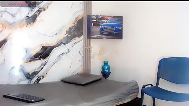 Alondra Wile online show from April 2026 07:25:01 PM