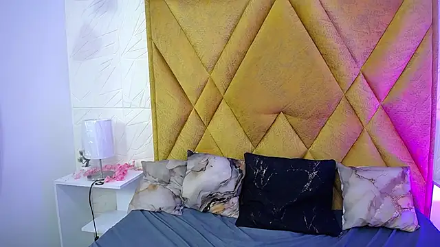 Sophie Galli online show from February 2026 01:10:01 PM