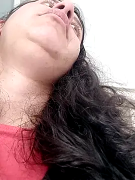 LunaDamasco online show from April 2026 06:52:01 PM