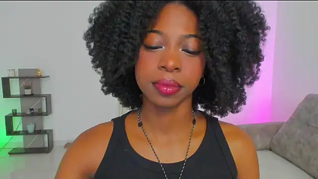 Snapshot of amatiisturr chatting on March 2026 04:43:01 PM amatiisturr online show from March 2026 04:43:01 PM