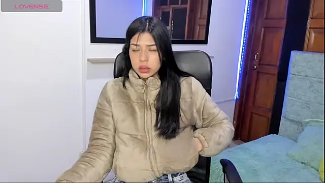 Aysha winxs online show from February 2026 03:18:01 AM