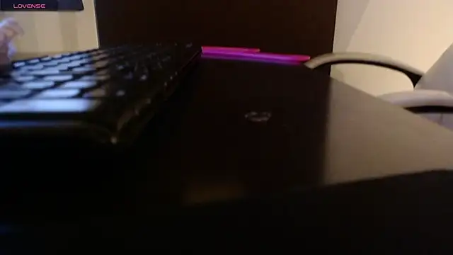 Snapshot of velvet_o chatting on February 2026 03:07:02 AM velvet o online show from February 2026 03:07:02 AM