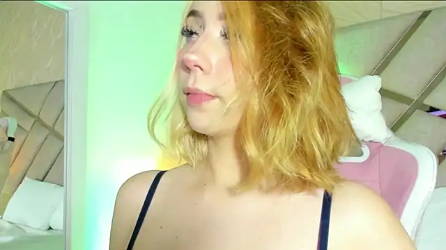  emma  cooper online show from April 2026 01:44:02 PM