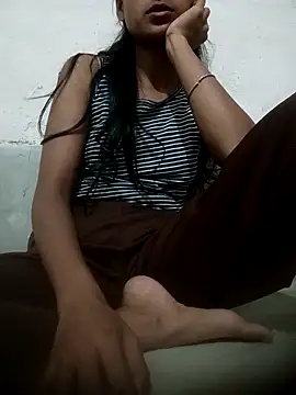 Snapshot of Nimisha-Basu chatting on April 2026 06:41:01 PM Nimisha-Basu online show from April 2026 06:41:01 PM