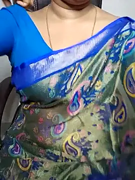 Snapshot of Vandana122 chatting on March 2026 03:20:01 AM Vandana122 online show from March 2026 03:20:01 AM